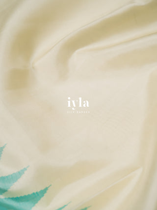 The Tiffany Blue Glow Theory Kanjeevaram