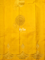 Load image into Gallery viewer, The Nine-Hued Dynamic Diwali Kanjeevaram
