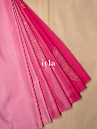 The Amaryllis Colorburst Kanjeevaram in Champagne Beige