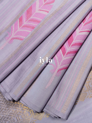 The Banana Grove Whisper Kanjeevaram in Pastel Lavender