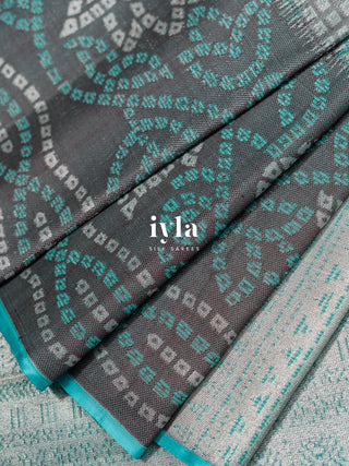The Bandhej Weave Kanjeevaram