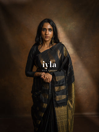 The Obsidian Black Paisley Kanjeevaram