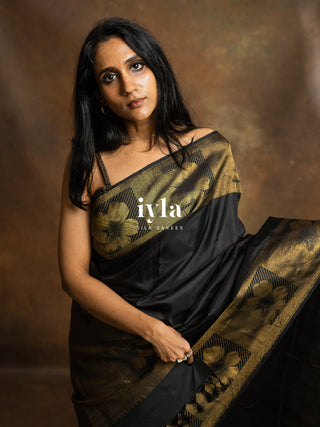The Black Briar Rose Kanjeevaram