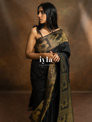 The Black Briar Rose Kanjeevaram