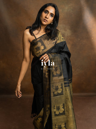 The Black Briar Rose Kanjeevaram