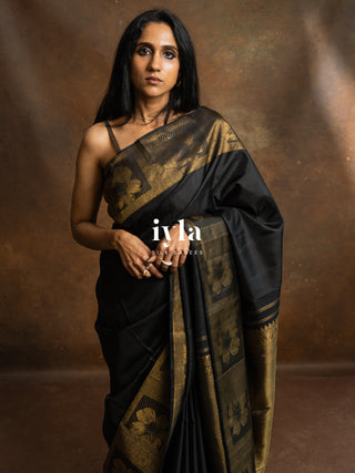 The Black Briar Rose Kanjeevaram