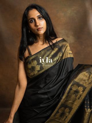 The Black Briar Rose Kanjeevaram