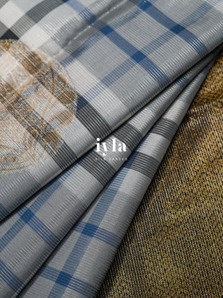 The Burberry Checks Diamond Needle Kanjeevaram