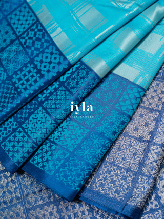 The Artistic Palette Kanjeevaram in Capri Blue