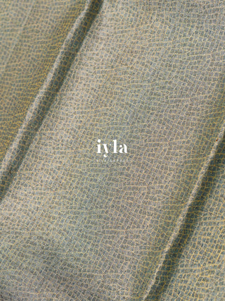 The Exotic Lotus Pond Kanjeevaram Dipped in Gold