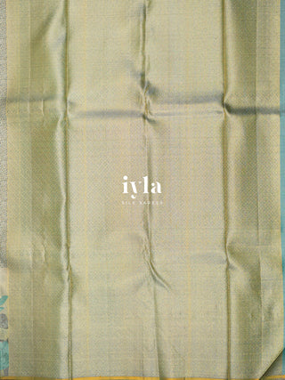 The Exotic Lotus Pond Kanjeevaram Dipped in Gold