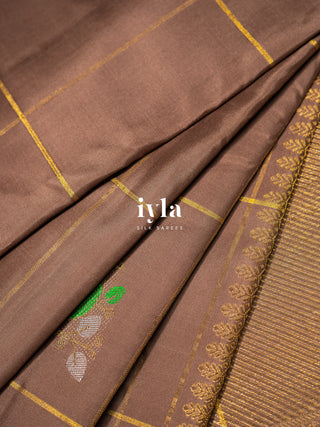 The Birds on Branches Silk Saree in Brown Sugar