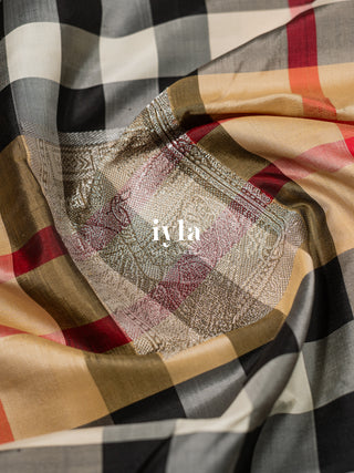 The Burberry Checks - Lady With The Lamp Kanjeevaram