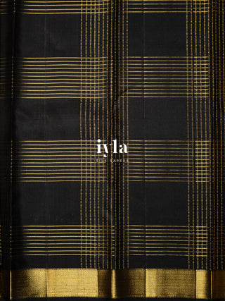 The Burberry Checkered Kanjeevaram