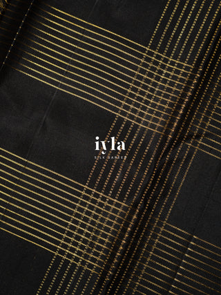 The Burberry Checkered Kanjeevaram