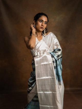 The Iconic Burberry Checkered Kanjeevaram
