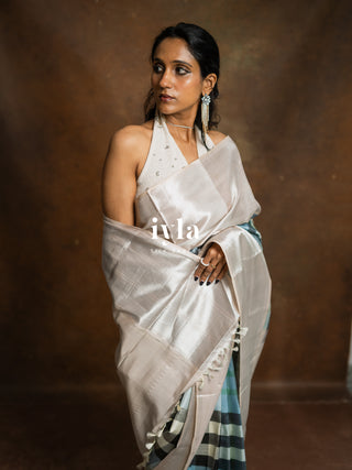 The Iconic Burberry Checkered Kanjeevaram
