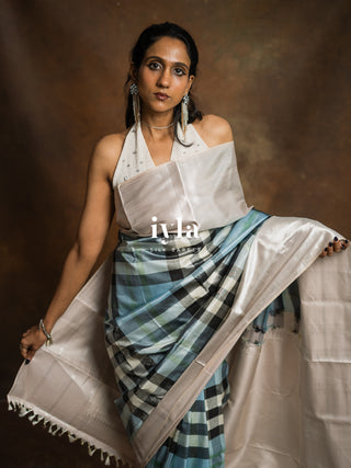 The Iconic Burberry Checkered Kanjeevaram