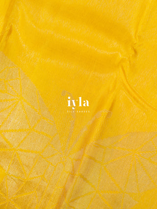 The Butterfly Weave Kanjeevaram in Tuscany Yellow