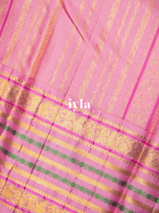 The Timeless Legacy Weave Kanjeevaram in Baby Pink