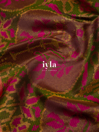 The Ikkat Floral Weave Kanjeevaram in Deep Walnut Brown