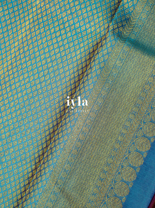 The Periwinkle Kanjeevaram in Deep Chestnut Brown