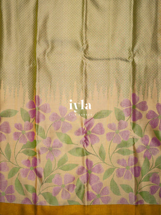 The Periwinkle Kanjeevaram in Champagne Ivory