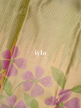 The Periwinkle Kanjeevaram in Champagne Ivory