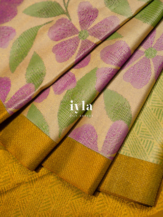 The Periwinkle Kanjeevaram in Champagne Ivory