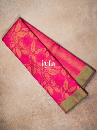 The Periwinkle Kanjeevaram in Barbie Pink