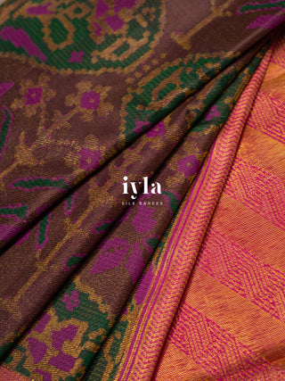 The Ikkat Floral Weave Kanjeevaram in Walnut Brown