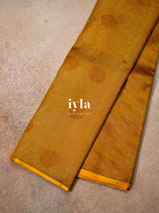 The Aura Gold Daisy Delight Kanjeevaram