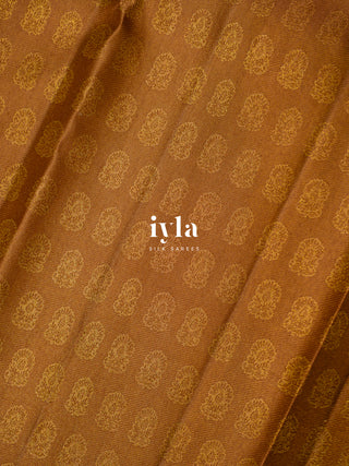 The Indian Kalamkari Peacock Kanjeevaram in Leafy Green