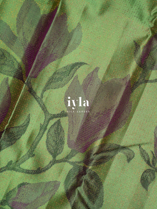 The Trumpet Lily Kanjeevaram in Pistachio Green