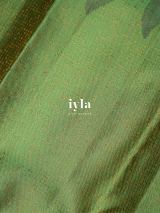 The Trumpet Lily Kanjeevaram in Pistachio Green