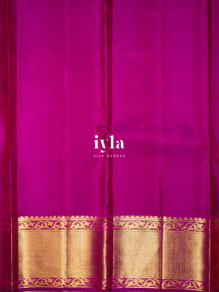 The Tropical Foliage Silk Saree in Marine Green