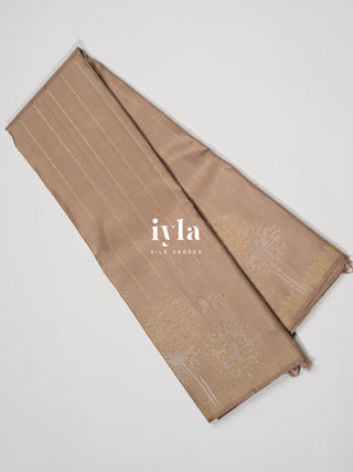 The Windswept Woodland Kanjeevaram in Champagne Beige