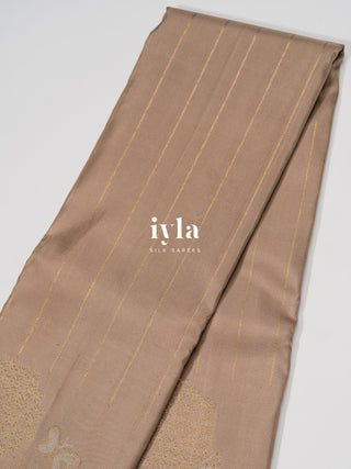 The Windswept Woodland Kanjeevaram in Champagne Beige