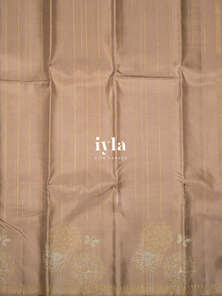 The Windswept Woodland Kanjeevaram in Champagne Beige