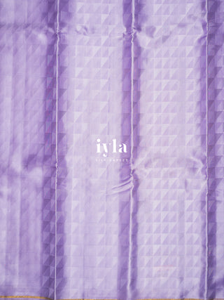 The Geometric Diamond in Lavender Pearl - Breeze Edit