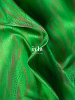 Load image into Gallery viewer, The Indian Sambar Deer Kanjeevaram in Kelly Green

