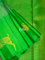 Load image into Gallery viewer, The Indian Sambar Deer Kanjeevaram in Kelly Green
