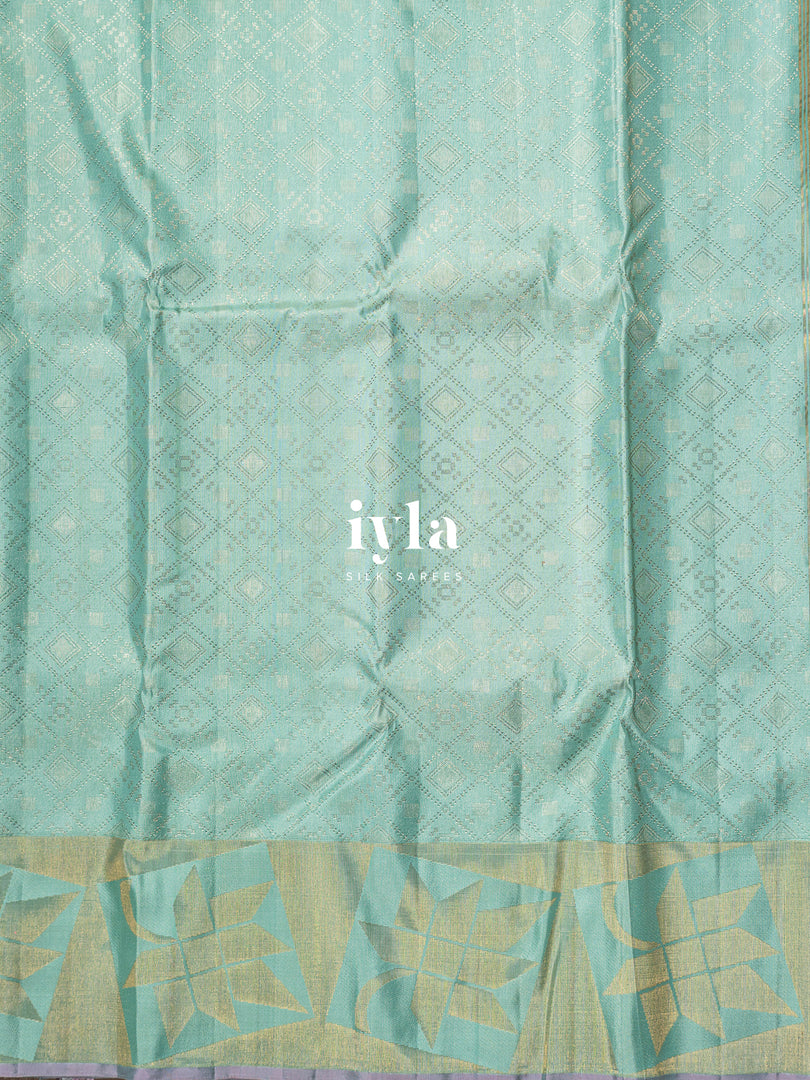 The Aqua Marine Diamond Glitter Kanjeevaram