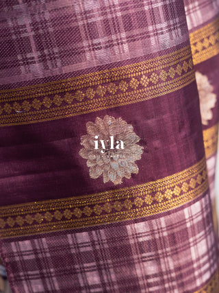 The Signature Madras Plaids x Dahlia Kanjeevaram