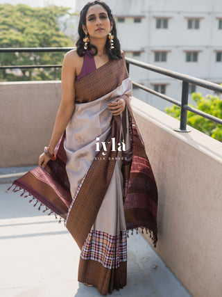 The Signature Madras Plaids x Dahlia Kanjeevaram
