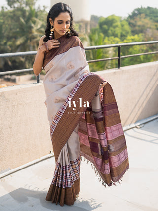 The Signature Madras Plaids x Dahlia Kanjeevaram