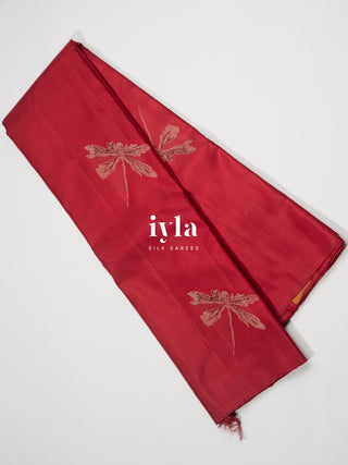The DragonFly Kanjeevaram in Carmine Red