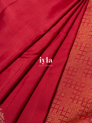 The DragonFly Kanjeevaram in Carmine Red