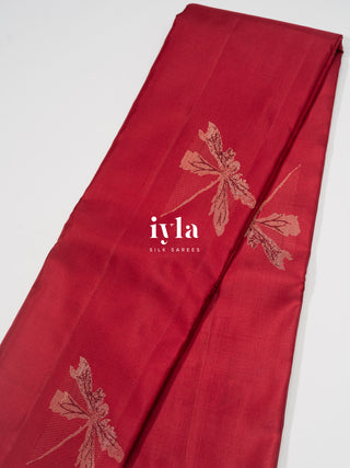 The DragonFly Kanjeevaram in Carmine Red