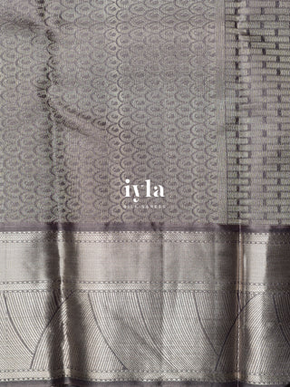 The Droplet Dream Weave Kanjeevaram in Dark Beige